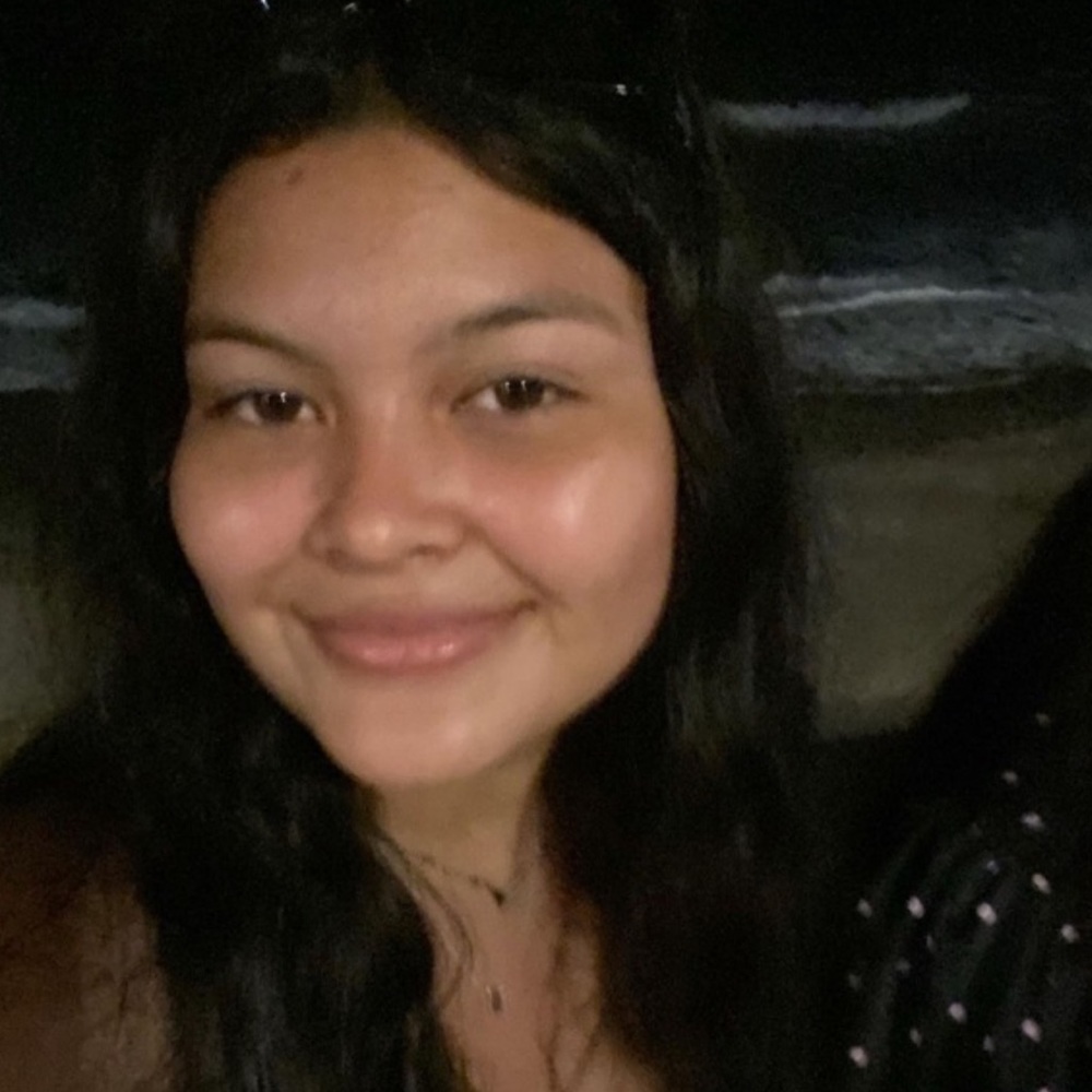 Meet your Posher, Adriana